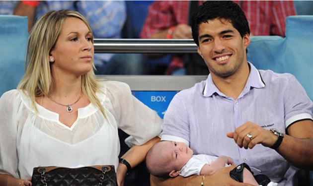 سواريز وزوجته